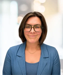 Rachel H. Headshot